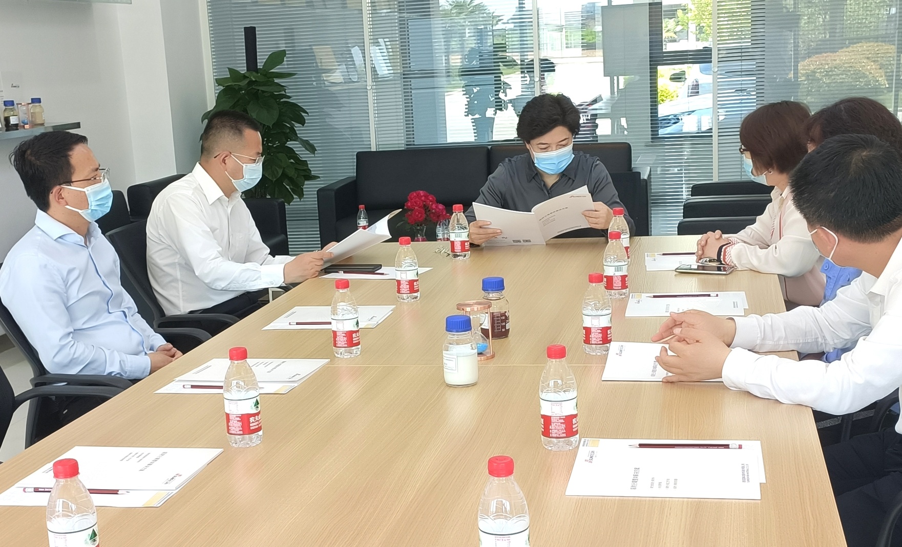 西安市委副書記趙璟一行調(diào)研高陵藍曉產(chǎn)業(yè)園