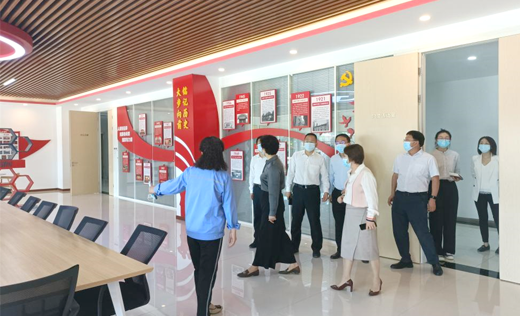 西安市委副書記趙璟一行調(diào)研高陵藍曉產(chǎn)業(yè)園